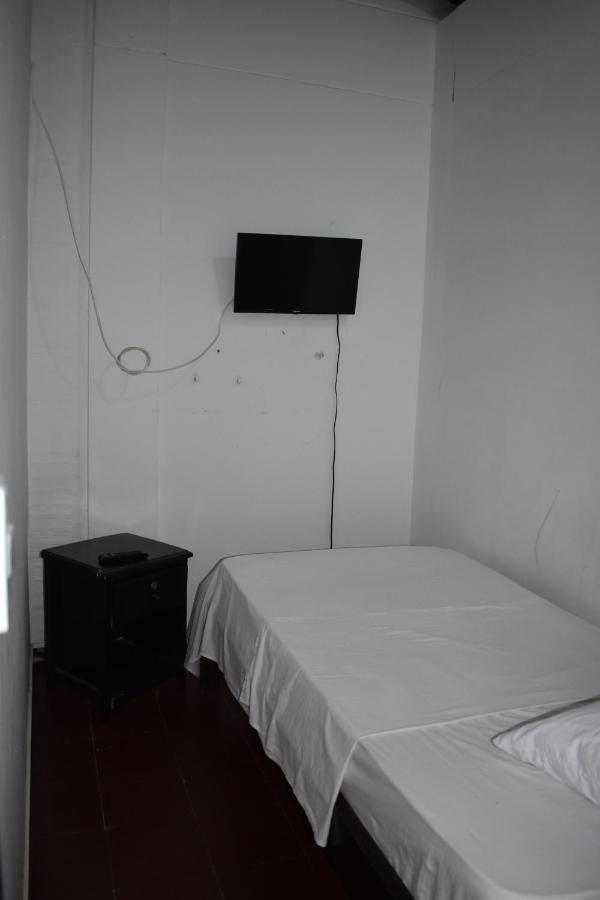 Esmed Hostel Medellín Extérieur photo