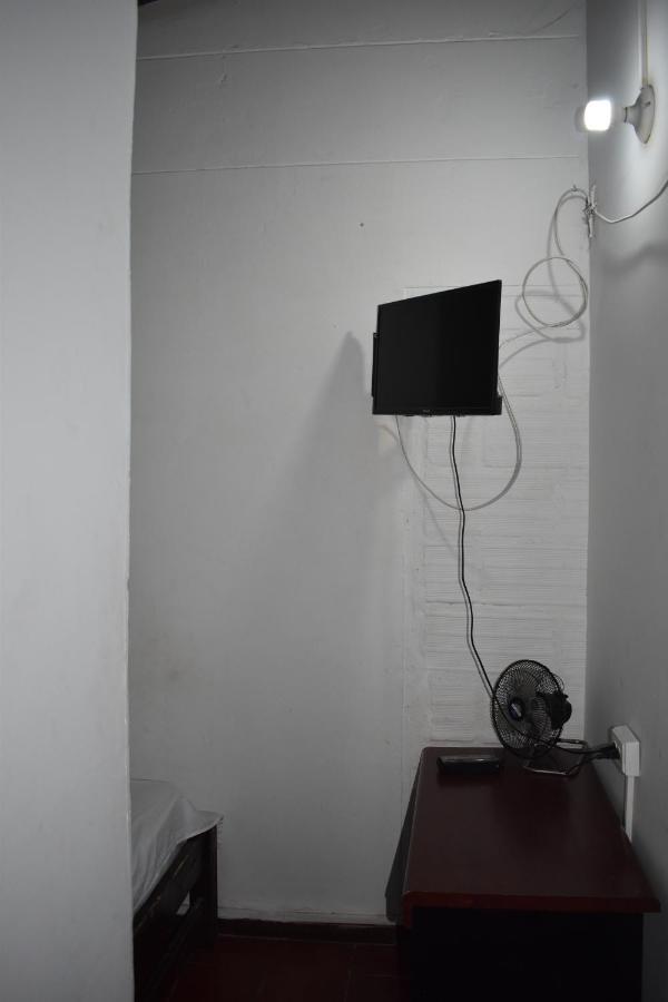 Esmed Hostel Medellín Extérieur photo