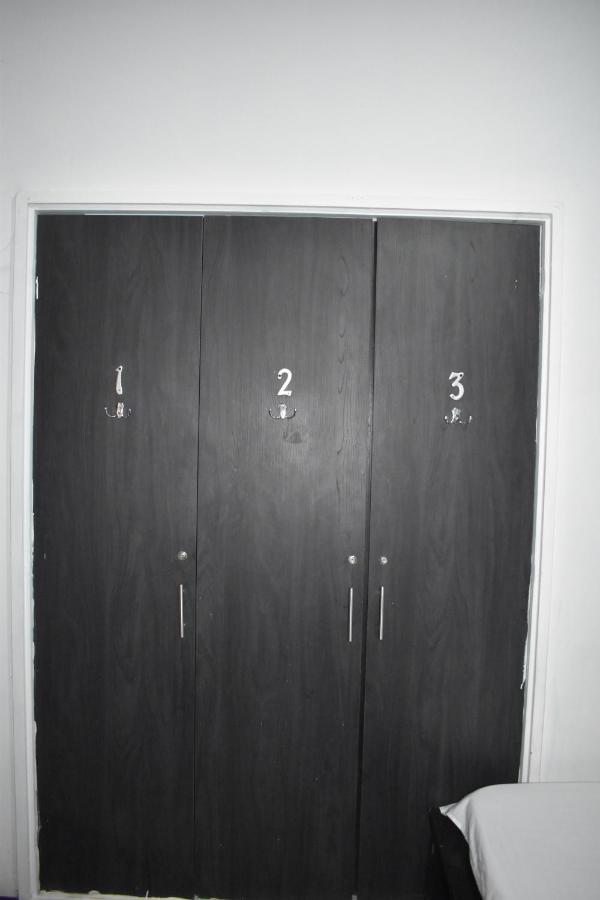 Esmed Hostel Medellín Extérieur photo