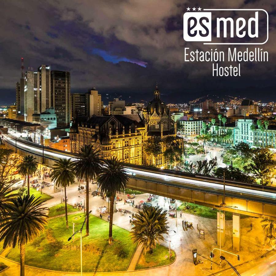 Esmed Hostel Medellín Extérieur photo